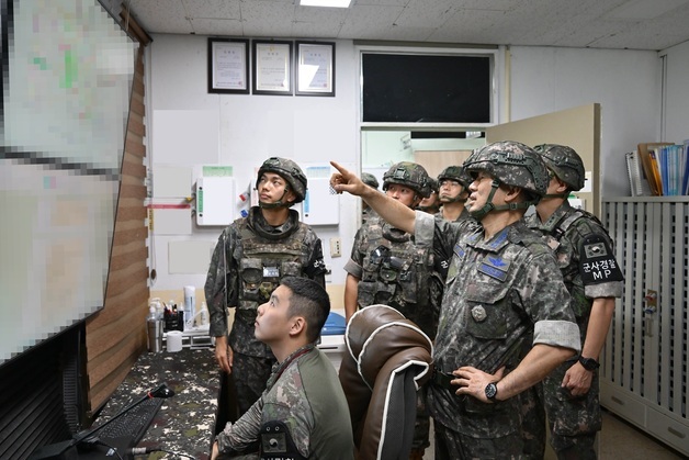합참의장, 한미 연합연습 계기 육군 7사단 경계작전 현장점검