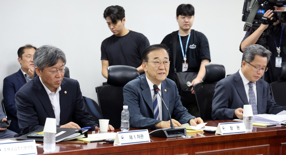 당정협의회 자리한 김윤덕 국토부 장관