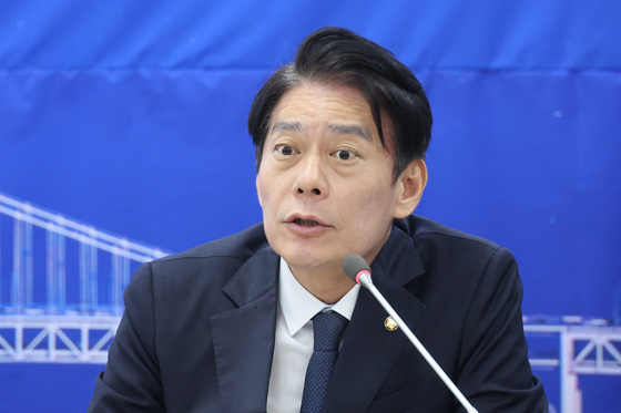 與 일각, 조작기소특검법 9월 처리에 '신중론' 제기…한민수 "숙의 필요"