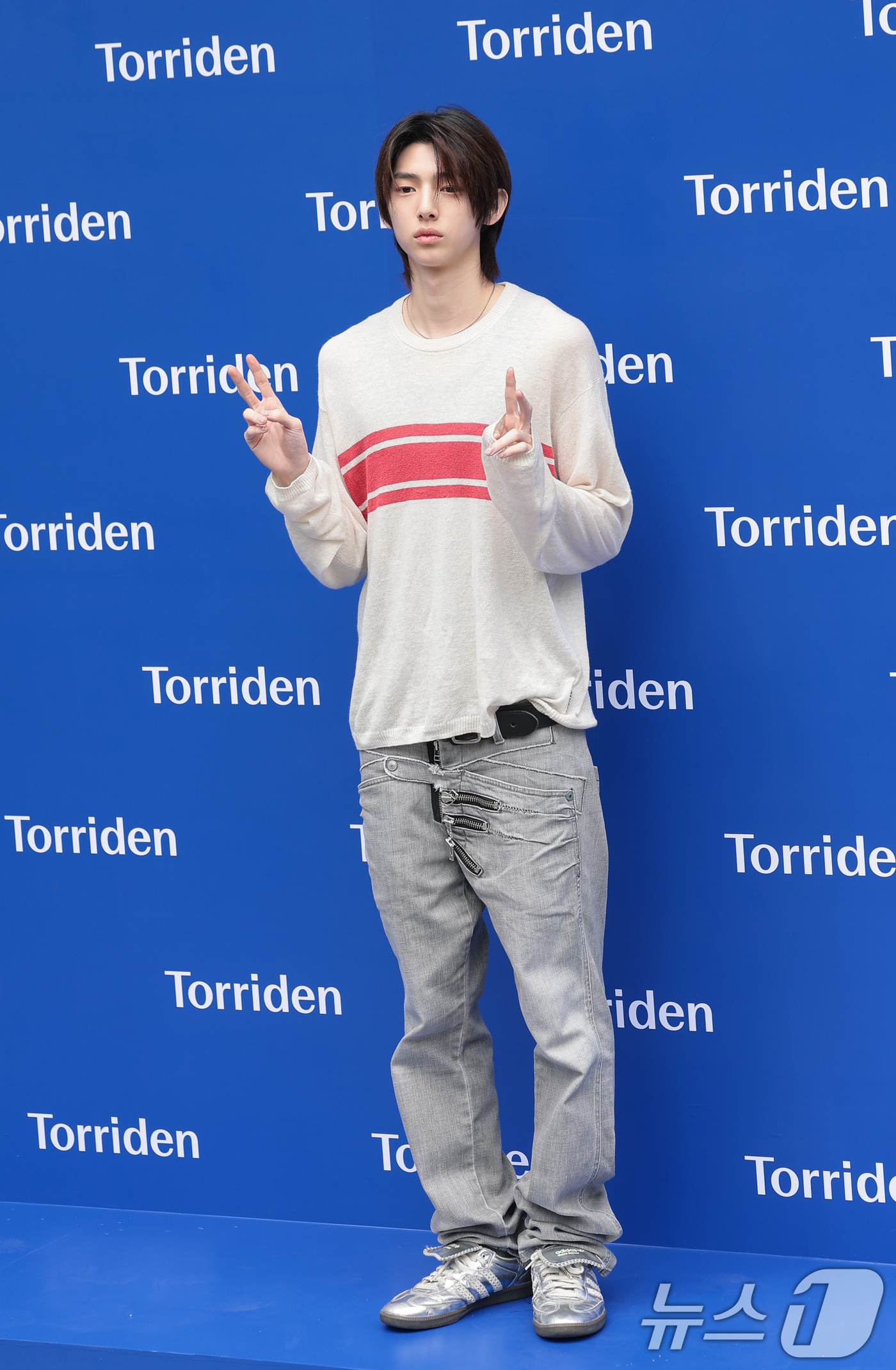 (서울=뉴스1) 권현진 기자 = 그룹 코르티스(CORTIS)의 주훈이 19일 서울 성동구 트렌드팟 바이 올리브영N 성수에서 진행된 '딥 다이브 뉴스(DEEP DIVE NEWS)' …