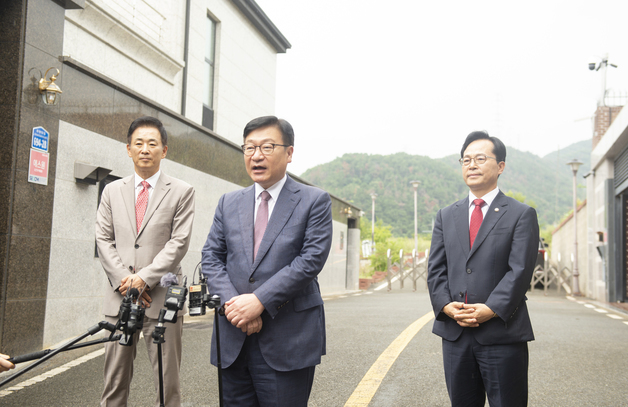 박근혜 전 대통령 예방한 정점식 원내대표