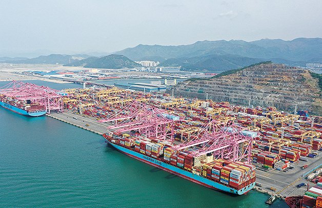 부산항발 '컨' 운임 3주 연속 상승…중동·태평양 노선 등이 견인
