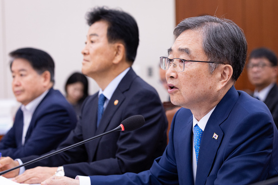 외통위, '한미훈련 축소' 충돌…與 "국익 도움" 野 "외교 실패"(종합)