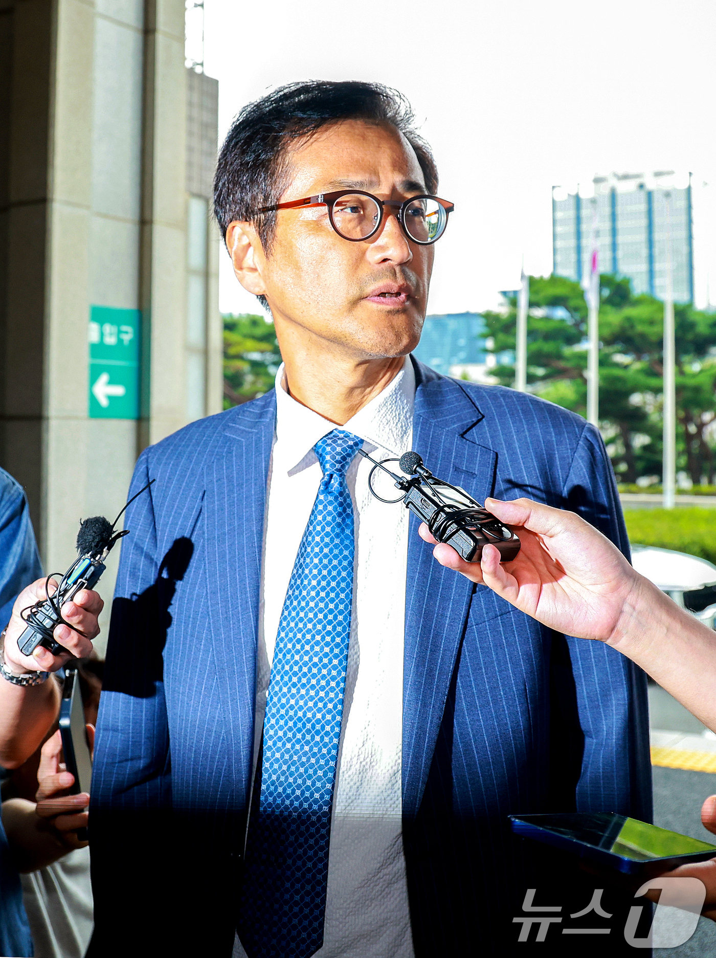 (서울=뉴스1) 이호윤 기자 = 제9회 전국동시지방선거 투표용지 부족 사태 등 국민 참정권 의혹의 진상을 규명할 선거관리위원회 특별검사로 임명된 이태한 변호사가 19일 서울 서초구 …