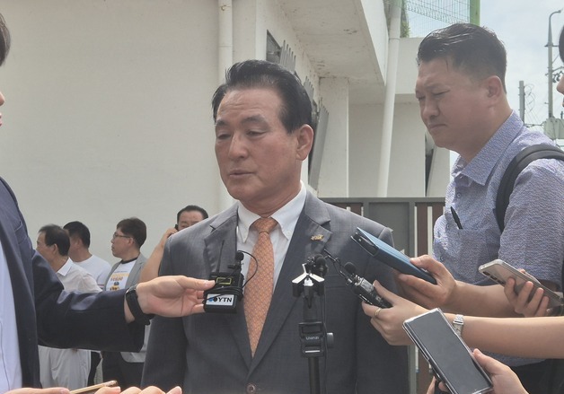 '명절 선거구민에게 선물 혐의' 백성현 논산시장 당선무효형(종합)