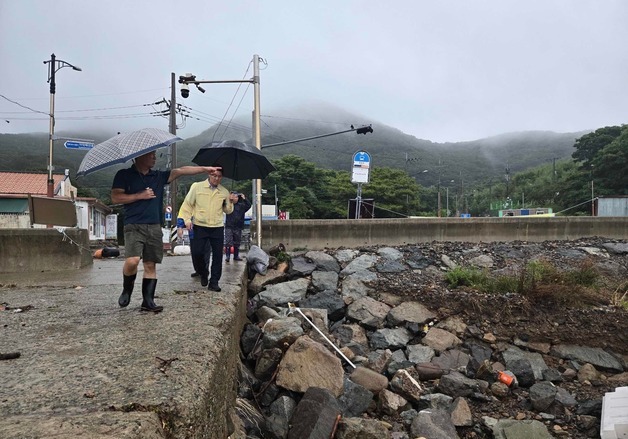 "가덕도, 시간당 최대 101㎜"…부산 강서구, 복구·안전조치 '박차'