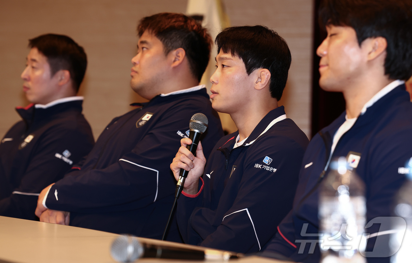 (진천=뉴스1) 김민지 기자 = 레슬링 국가대표 정한재가 19일 오후 진천 국가대표선수촌에서 열린 대한민국 레슬링 국가대표 출정식 및 미디어데이에서 아시안게임에 임하는 각오를 밝히 …