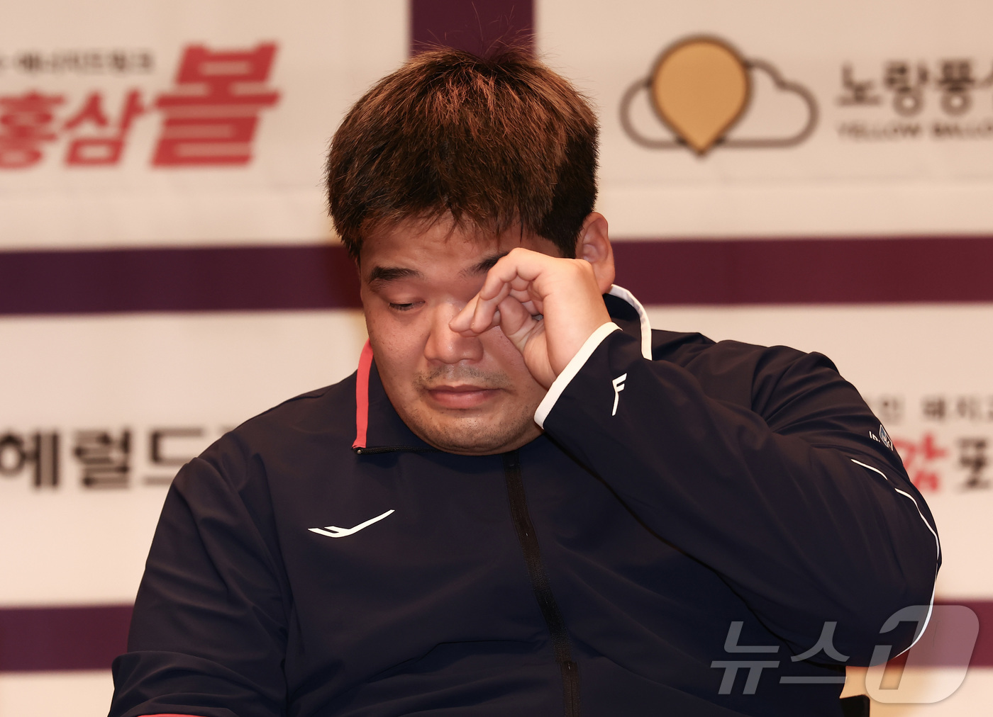 (진천=뉴스1) 김민지 기자 = 레슬링 국가대표 김민석이 19일 오후 진천 국가대표선수촌에서 열린 대한민국 레슬링 국가대표 출정식 및 미디어데이에서 아시안게임에 임하는 각오를 밝히 …