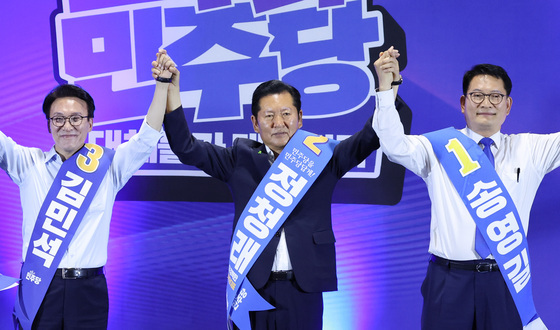 金 "명청대전 악순환" 鄭 "배신한 자 또 배신"…宋 "신천지 얘기하지마"