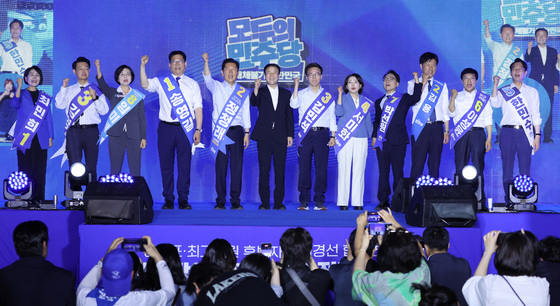 與 부울경 순회경선서 정청래 승리, 金 연승 저지…鄭, 누적합산도 선두(상보)