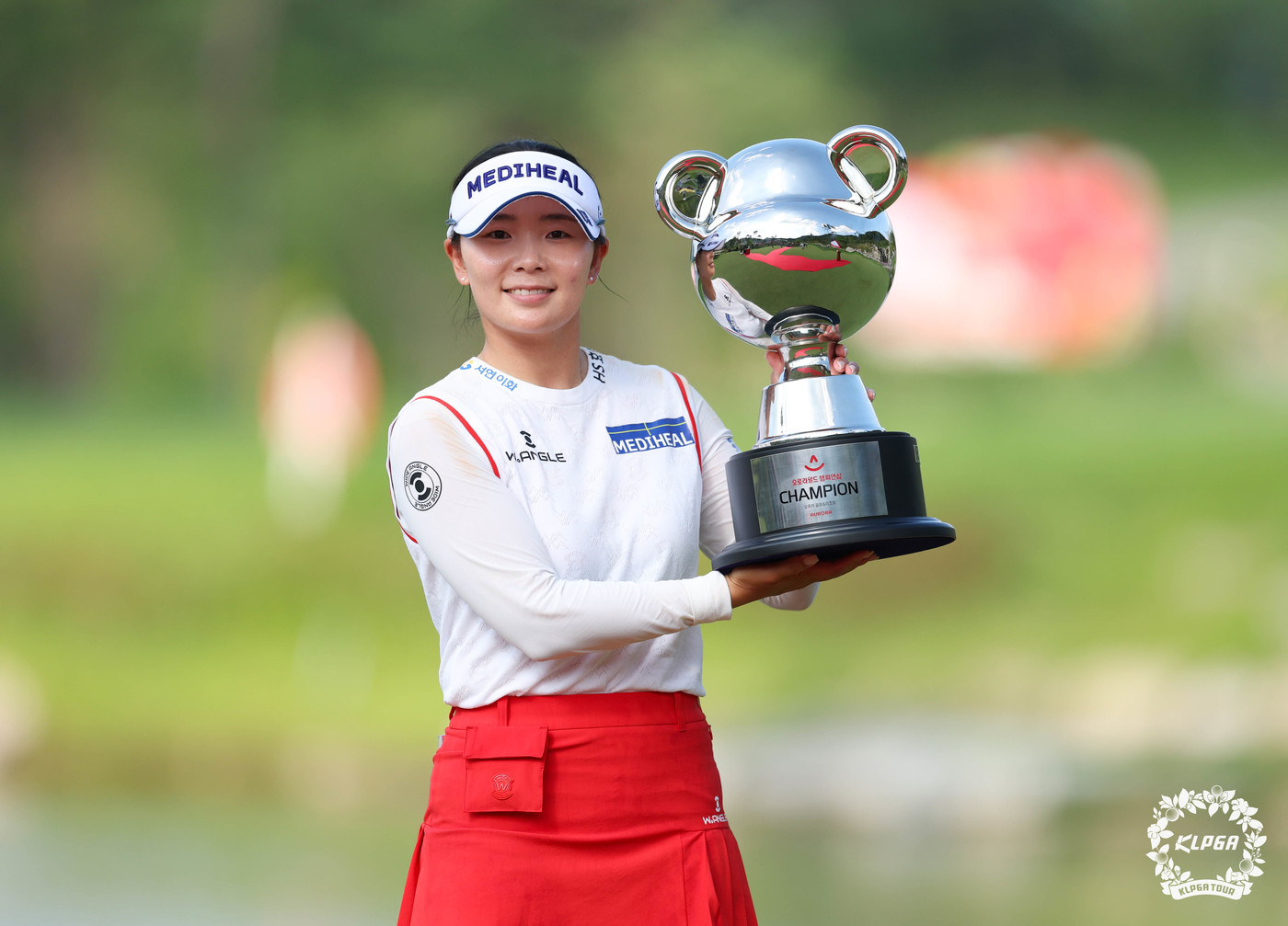 (서울=뉴스1) 이호윤 기자 = 이다연이 2일 강원도 원주시 오로라 골프&리조트(파72)에서 열린 대회 마지막 날 4라운드에서 이글 1개, 버디 4개, 트리플보기 1개를 합해 3언 …