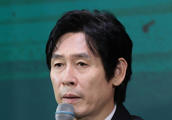 인사말 하는 설경구
