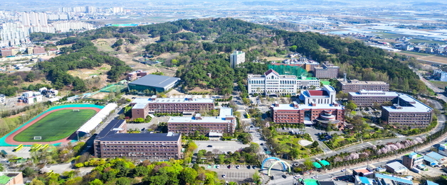건양대 'AI 기반 융합교육' 강화…국내 의대 최초 데이터의학과 신설
