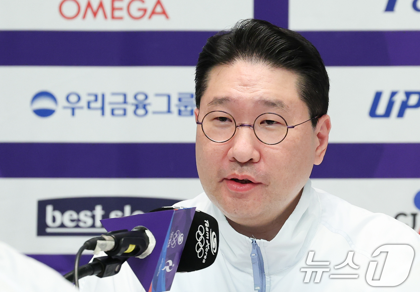(진천=뉴스1) 안은나 기자 = 이상현 선수단장이 20일 충북 진천선수촌에서 열린 2026 아이치·나고야하계아시아경기대회 D-30 미디어데이 대한민국선수단 기자회견에 참석해 인사말 …