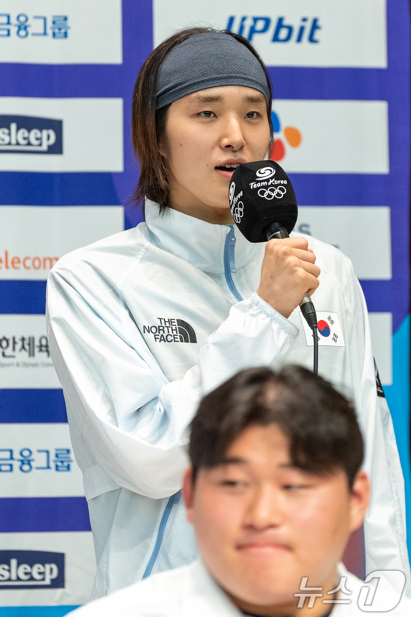 (진천=뉴스1) 안은나 기자 = 수영 국가대표 김우민이 20일 충북 진천선수촌에서 열린 2026 아이치·나고야하계아시아경기대회 D-30 미디어데이 대한민국선수단 기자회견에 참석해 …