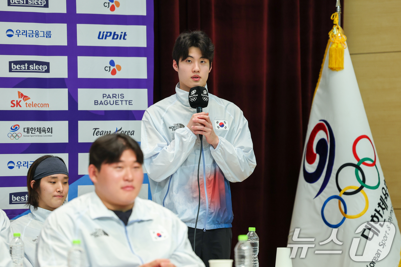 (진천=뉴스1) 안은나 기자 = 수영 국가대표 황선우가 20일 충북 진천선수촌에서 열린 2026 아이치·나고야하계아시아경기대회 D-30 미디어데이 대한민국선수단 기자회견에 참석해 …