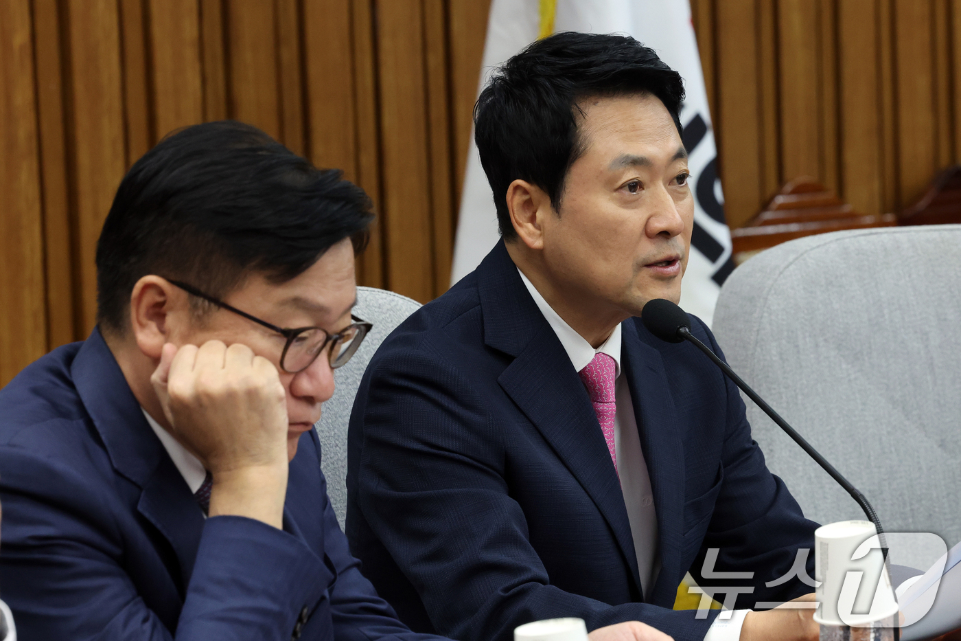 (서울=뉴스1) 황기선 기자 = 장동혁 국민의힘 대표가 20일 오후 서울 여의도 국회에서 열린 '이재명 정부 2년차 실정 평가 대토론회'에서 인사말을 하고 있다. 2026.8.20 …