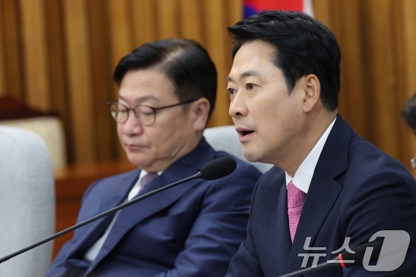 (서울=뉴스1) 황기선 기자 = 장동혁 국민의힘 대표가 20일 오후 서울 여의도 국회에서 열린 '이재명 정부 2년차 실정 평가 대토론회'에서 인사말을 하고 있다. 2026.8.20 …