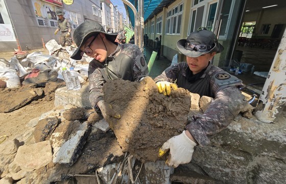기후부, 거제 호우피해 현장 점검…하천·상하수도 복구 지원