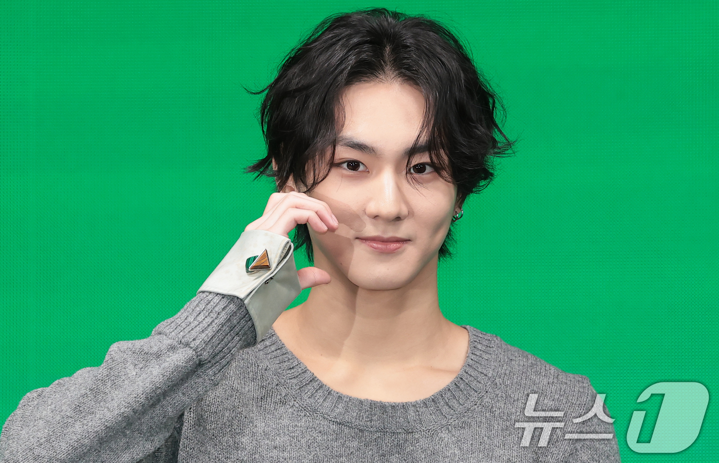 (서울=뉴스1) 권현진 기자 = 그룹 엔하이픈(ENHYPEN)의 정원이 20일 오후 서울 용산구 몬드리안 서울 이태원에서 열린 미니 8집 ‘더 신 : 블리스(THE SIN : BL …
