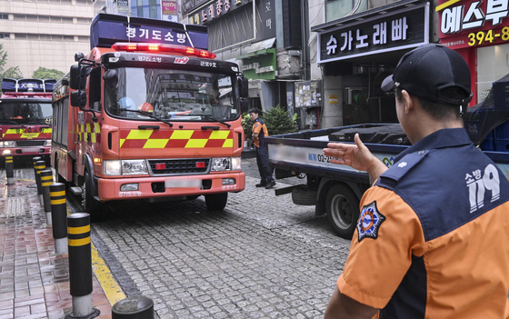군포소방서, 산본역 일대서 소방차 길 터주기 훈련 실시