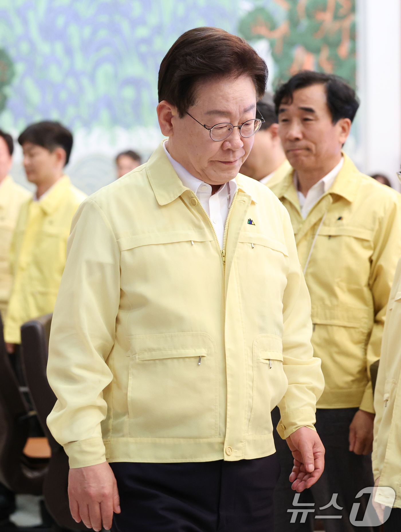 (서울=뉴스1) 허경 기자 = 이재명 대통령이 20일 청와대에서 열린 수석보좌관회의에 입장하고 있다. (청와대통신사진기자단) 2026.8.20/뉴스1