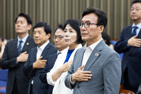 민주당, 28일 국회의원 워크숍 마친 뒤 李대통령과 '청와대 오찬'