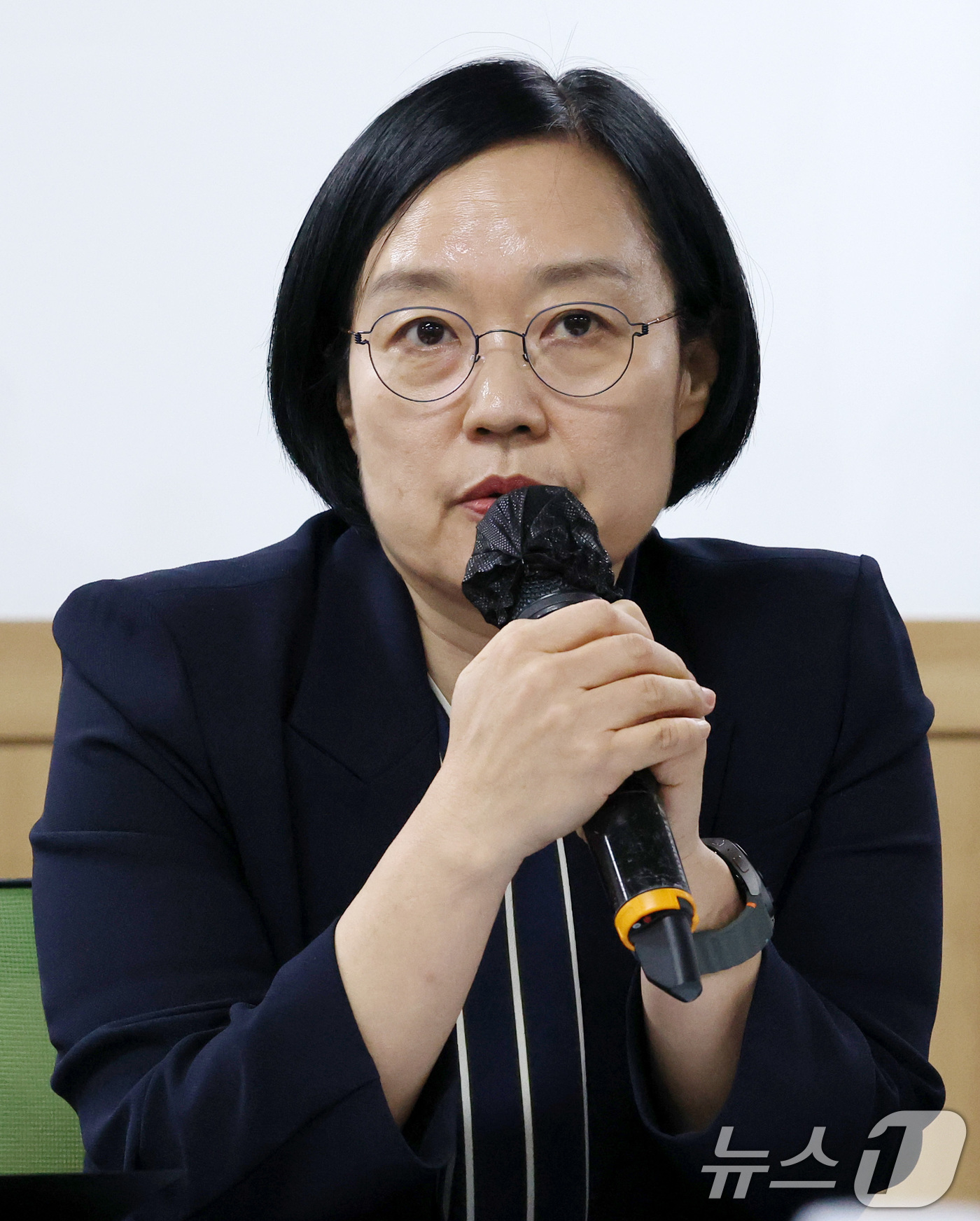 (서울=뉴스1) 박세연 기자 = 한성숙 국무총리가 20일 서울 구로구 벤처기업협회에서 열린 신산업 분야 규제 혁신 간담회에서 모두발언을 하고 있다. 2026.8.20/뉴스1