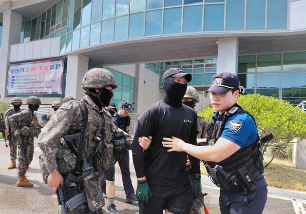 드론 테러에 국가기록물 지킨다…53사단, 부산서 합동훈련