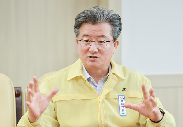 [인터뷰]정용래 구청장 "3선 경험에 초선 열정 더해…세계와 경쟁하는 유성 만들겠다"