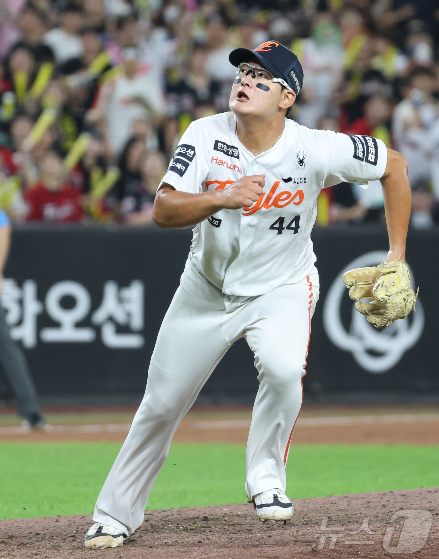 (대전=뉴스1) 김기남 기자 = 20일 대전 한화생명볼파크에서 열린 2026 신한 SOL KBO리그 기아 타이거즈와 한화 이글스의 경기에서 한화 김서현이 1군 복귀 투구하며 수비하 …
