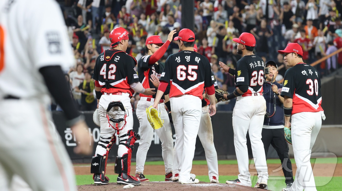 (대전=뉴스1) 김기남 기자 = 20일 대전 한화생명볼파크에서 열린 2026 신한 SOL KBO리그 기아 타이거즈와 한화 이글스의 경기에서 기아가 역전승을 거두며 5연승의 기쁨을 …