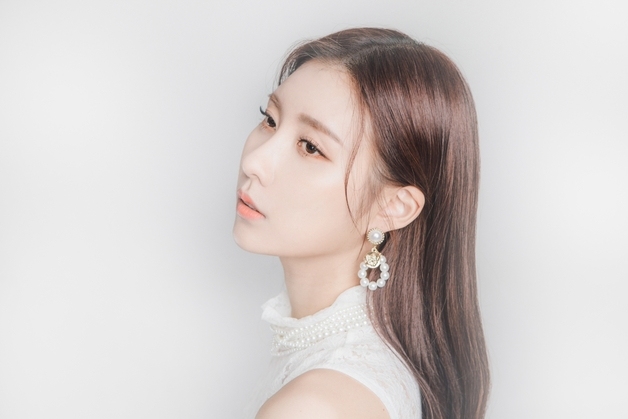 천상지희 출신 스테파니, 플렉스뮤직과 전속계약…울랄라세션과 한솥밥