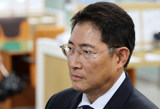 조현준 회장 "父가 동생 뉘우치길 원해 고소"…'형제의 난' 재판 출석