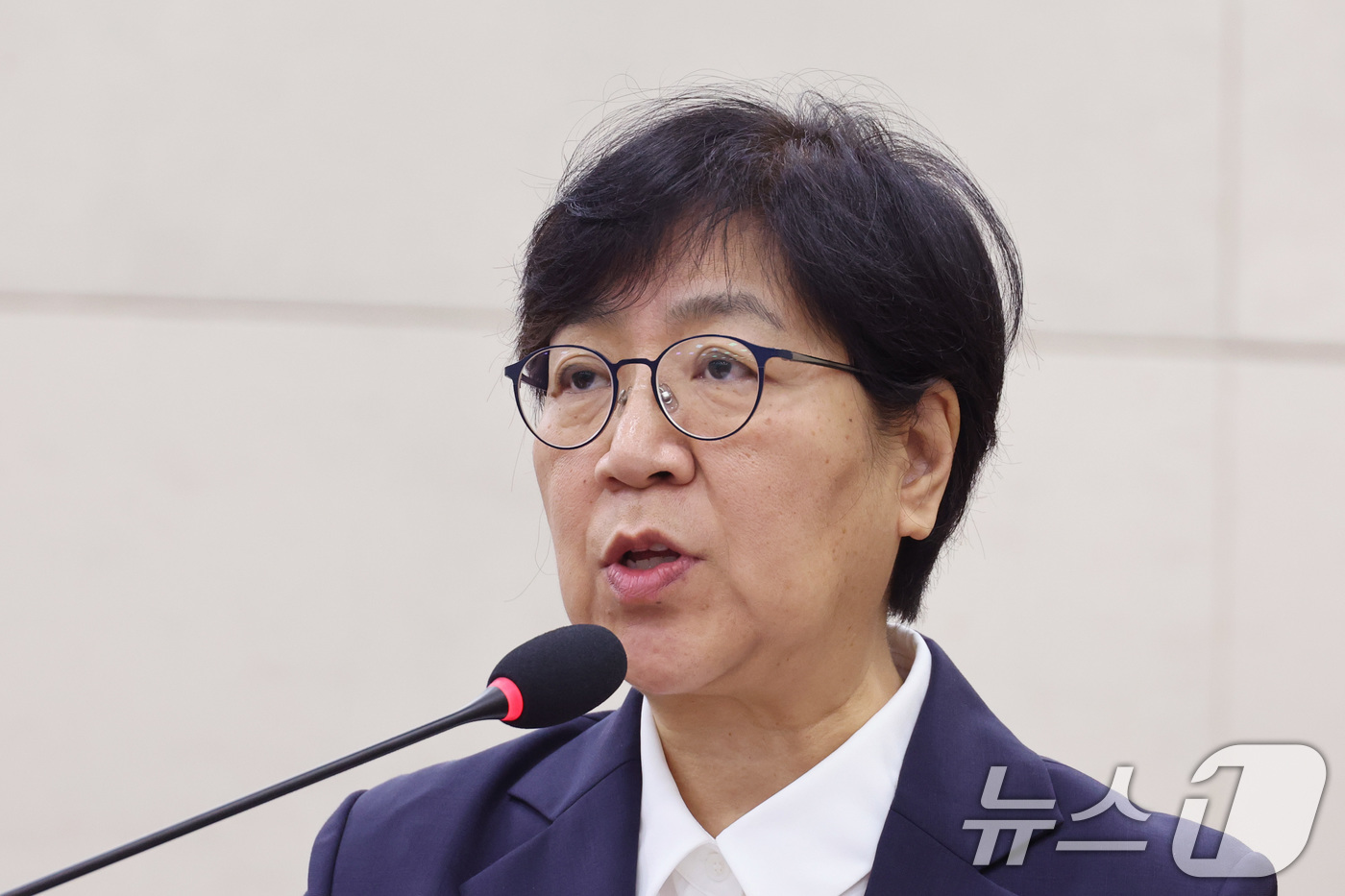(서울=뉴스1) 신웅수 기자 = 정은경 보건복지부 장관이 21일 서울 여의도 국회에서 열린 보건복지위원회 전체회의에서 발언하고 있다. 2026.8.21/뉴스1