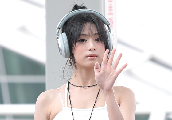아현, 인형이 따로없네