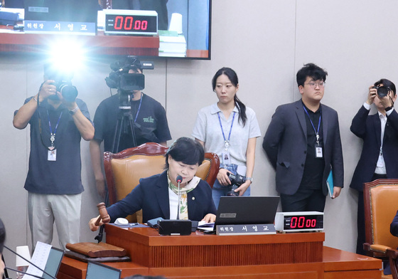 법사위, 조희대 오는 31일 증인 출석 요구 의결
