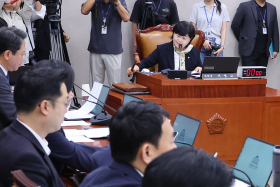 법사위, 31일 현안질의 조희대 출석요구 與주도 의결…국힘 반발