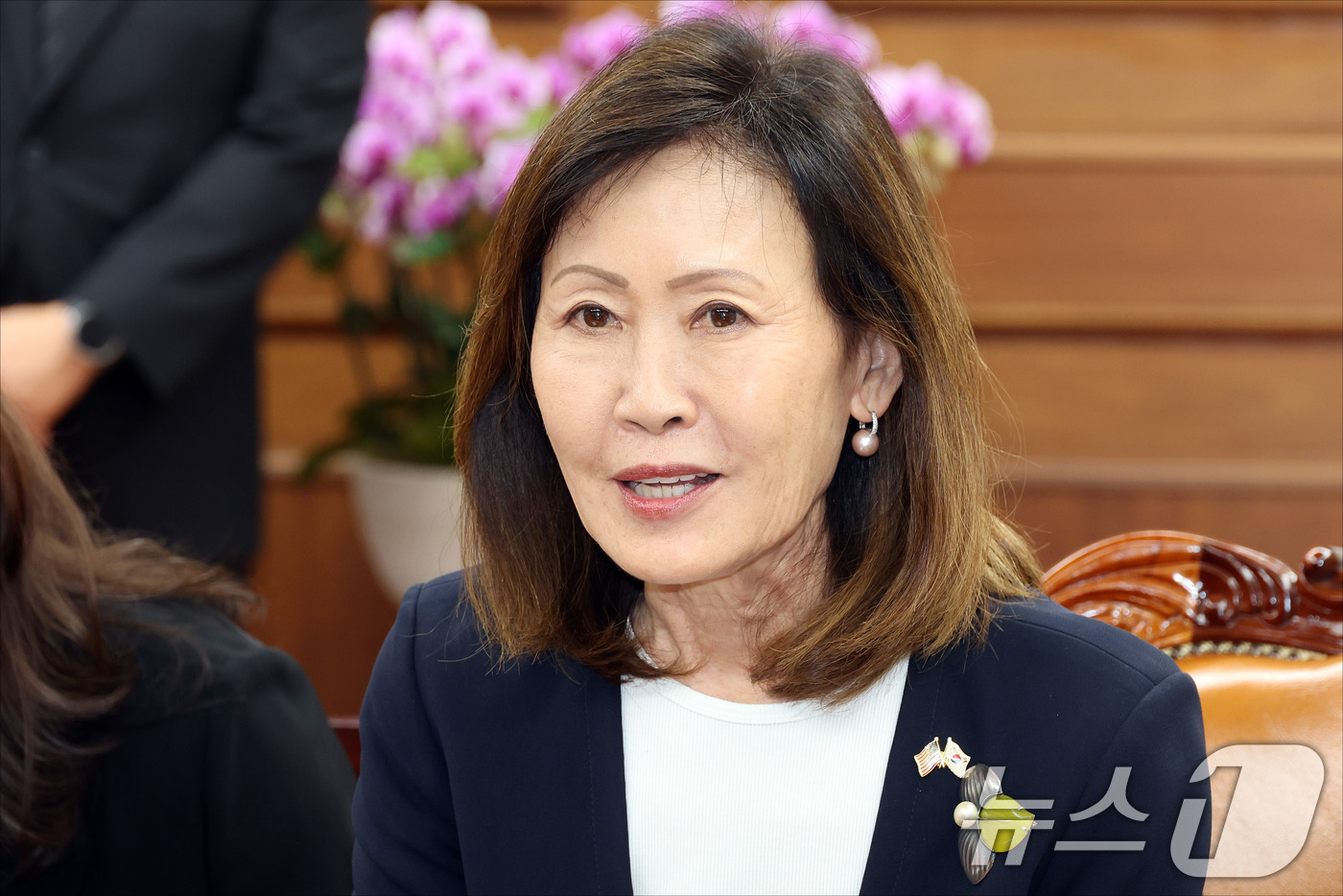 (서울=뉴스1) 국회사진기자단 = 미셸 스틸 주한미국대사가 21일 오후 서울 여의도 국회에서 열린 조정식 국회의장과의 접견에서 인사말을 하고 있다. 2026.8.21/뉴스1