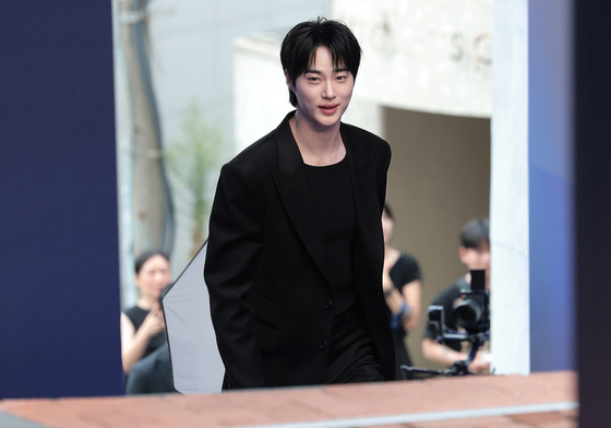 변우석, 문이 열리네요 그대가 들어오죠