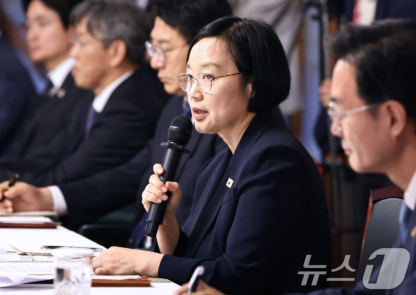 (서울=뉴스1) 구윤성 기자 = 한성숙 국무총리가 21일 오후 서울 종로구 삼청동 국무총리 서울공관에서 열린 주택공급 관련 서울 구청장 간담회에서 모두발언을 하고 있다. 2026. …