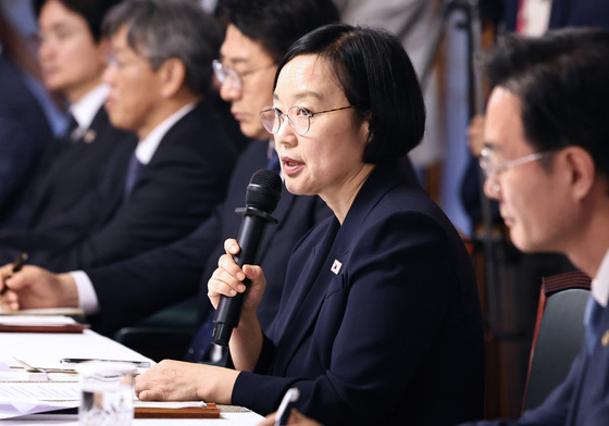 韓총리 "모든 수단과 역량 활용해 주택 신속 공급"…서울 구청장 간담회