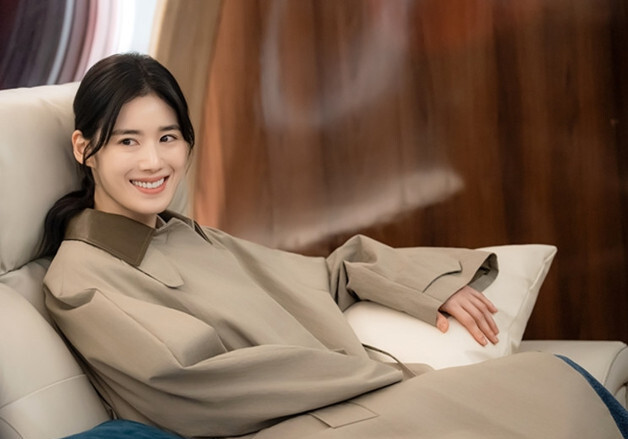 '재벌X형사2' 정은채, 안보현 전용기 탔다…'돈발 수사' 완벽 적응