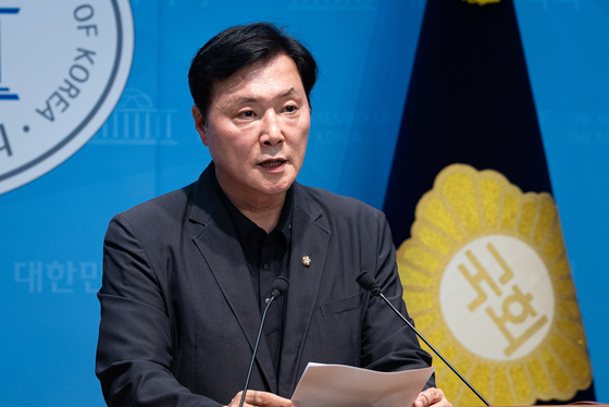조계원 더불어민주당 대변인, 북극항로 첫 시범운항 환영 브리핑