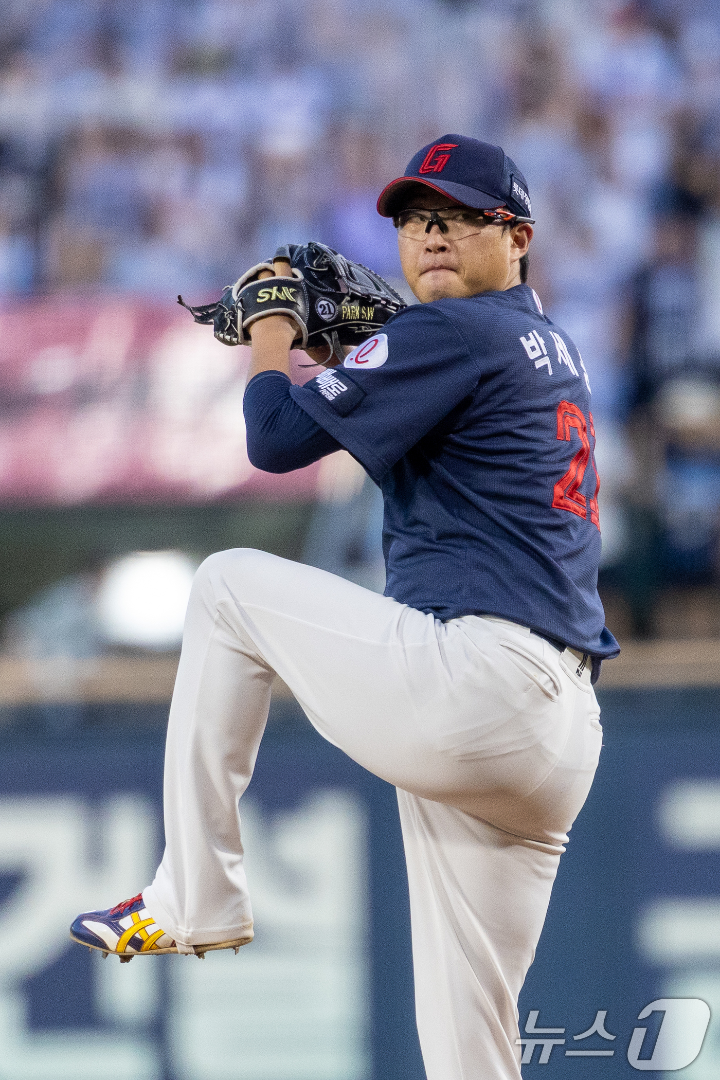 (서울=뉴스1) 안은나 기자 = 23일 오후 서울 송파구 잠실야구장에서 열린 프로야구 '2026 신한은행 SOL KBO리그' 롯데 자이언츠와 두산 베어스의 경기, 롯데 선발 박세웅 …