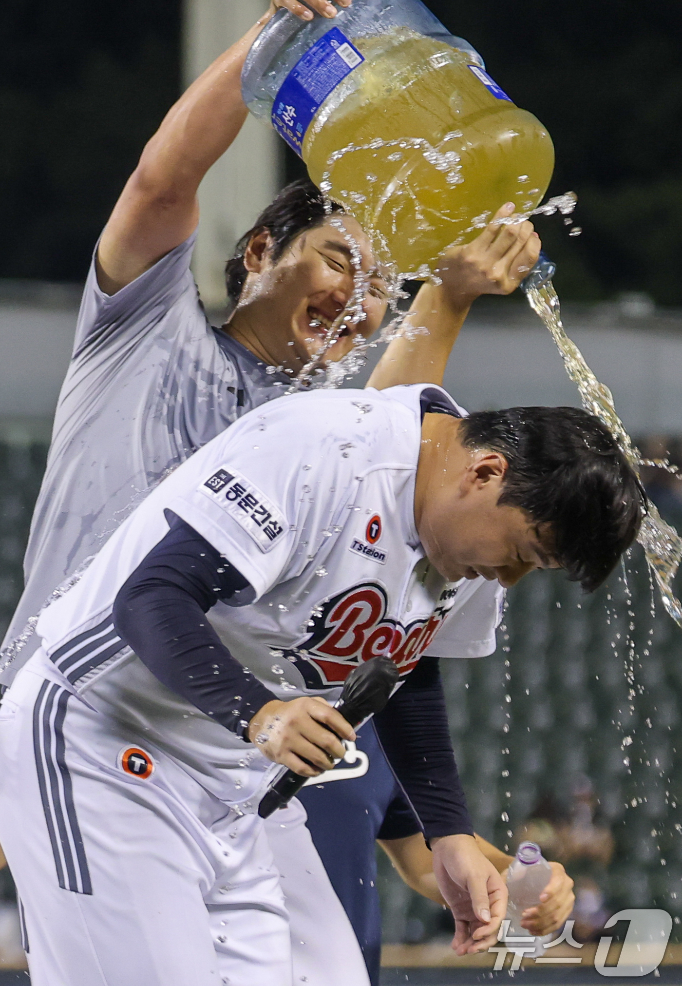 (서울=뉴스1) 안은나 기자 = 23일 오후 서울 송파구 잠실야구장에서 열린 프로야구 '2026 신한은행 SOL KBO리그' 롯데 자이언츠와 두산 베어스의 경기에서 두산이 1-3으 …