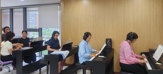 종로구, 평생학교 2학기 수강생 모집…시니어 특화과정 신설
