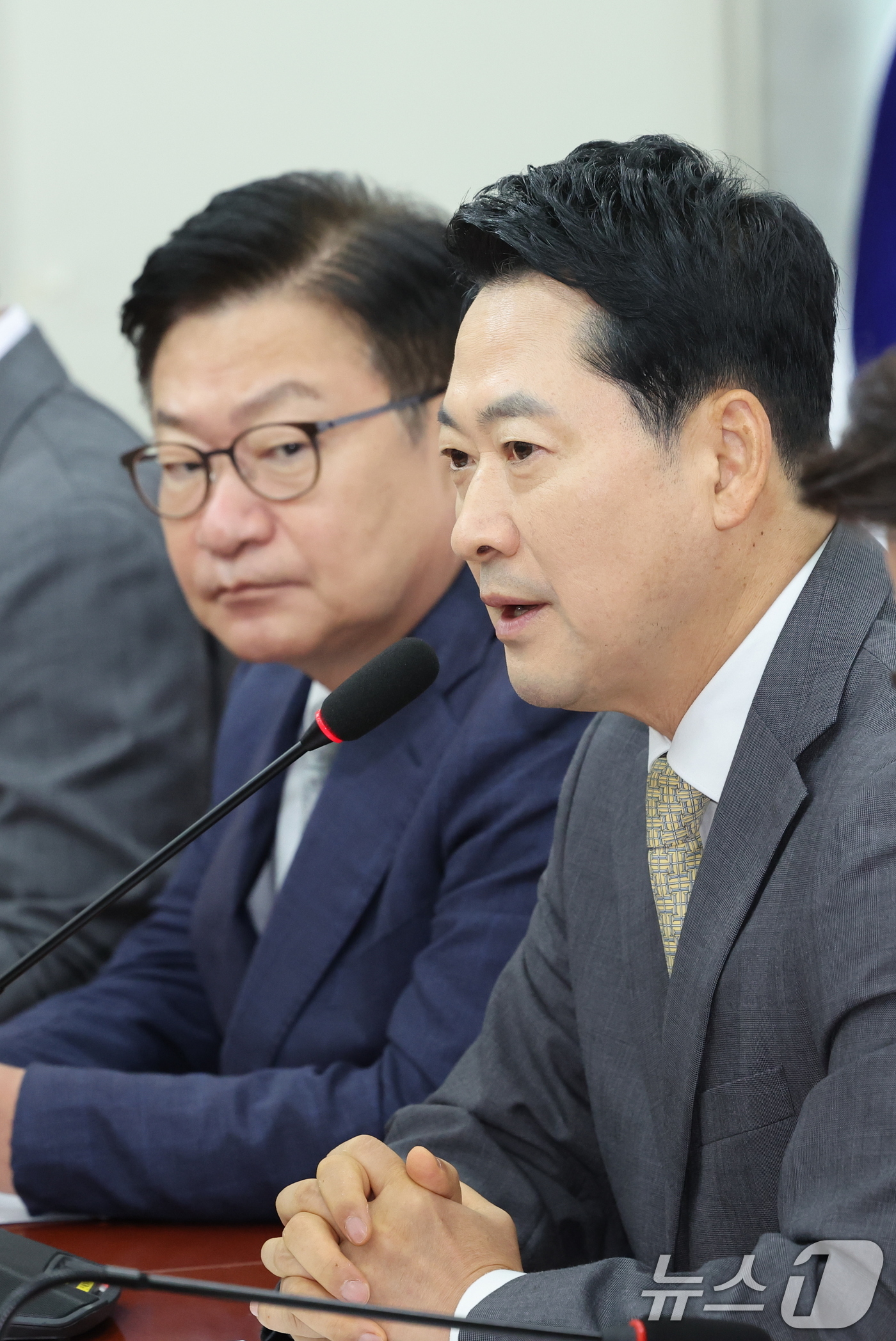 (서울=뉴스1) 황기선 기자 = 장동혁 국민의힘 대표가 24일 서울 여의도 국회에서 열린 최고위원회의에서 발언하고 있다. 2026.8.24/뉴스1
