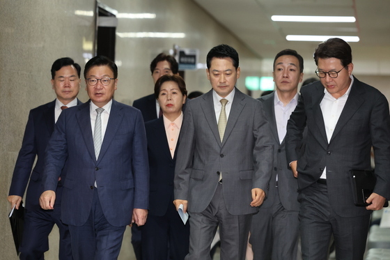 최고위 참석하는 국민의힘 지도부