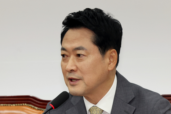 장동혁 따라다니며 "집 언제 팔거에요" 물은 유튜버…불구속 송치